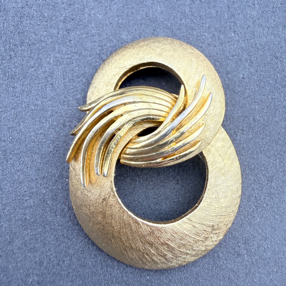 Corocraft Textured Swirl Brooch Gold Tone Double Circle Abstract Design Vintage